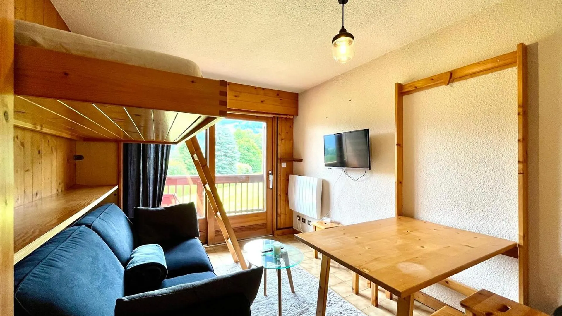 アパート Studio With Balcony Close To The Slopes コンブルー フランス